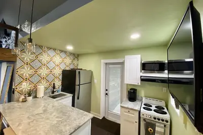 Image de New Tiny Studio Loft in Sem Hghts at River Crest