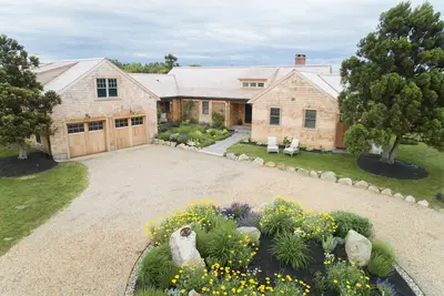 Image de Private Home in Gated Community with Private Beach!