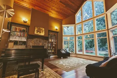 Image de Stunning forest estate - perfect getaway or gorgeous venue minutes from the city