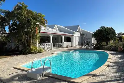 Image de Spacieuse Villa Célimène avec piscine au cœur de Saint François