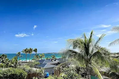 Villa Carpe Diem front de mer piscine Orient Bay