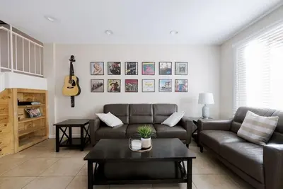 Image de 4 Brm Old town Scottsdale spring training pool bar sleeps 8