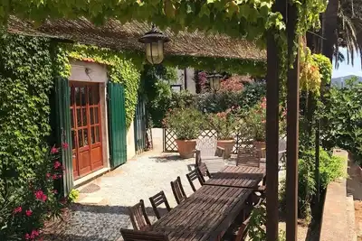 Image de Confortable appartement à la ferme (Rdc) avec vue imprenable sur la mer!