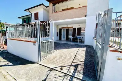 Image de Maison de vacances Lido delle Nazioni pour 1 - 6 personnes avec 2 chambres à coucher - Maison mitoye