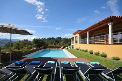 Image de Maison de vacances Calheiros pour 1 - 8 personnes avec 4 chambres à coucher - Maison de vacances
