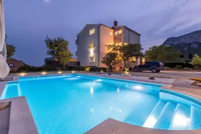 Image de Maison de vacances Klis pour 1 - 10 personnes avec 6 chambres Ă coucher - Maison de vacances