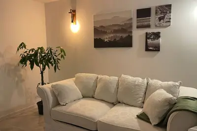 Image de Appartement \"Agréable Maison Centre-ville\" avec terrasse privée, Wi-Fi et climatisation