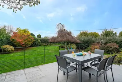 Image de Calme, jardin dans une jolie maison pour 6