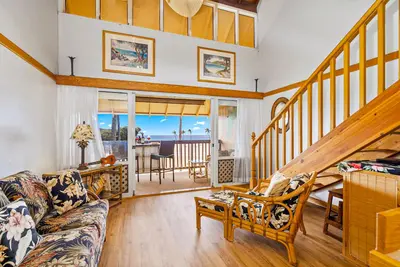 Image de Lovely oceanfront escape near beach with lanai, pool & W/D