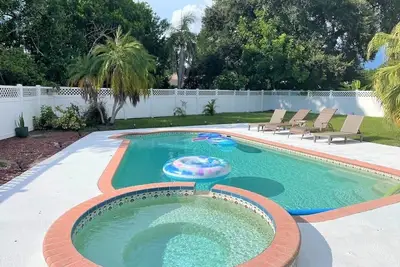 Image de New 2b/2b home w/ a heated pool & hot tub near Siesta
