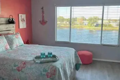 Image de The Seabreeze Cottage with peaceful water views