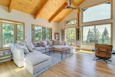 Image de Decks + Lake Tahoe Views: Secluded Mtn Cabin!