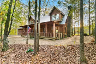 Image de Log Cabin On The Lake