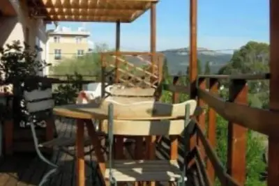 Image de Appartement Rouge(à l'étage)