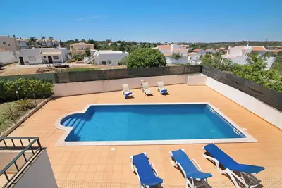 Image de Appartement \"Algarve H\" avec vue sur les montagnes, piscine partagée & Wi-Fi