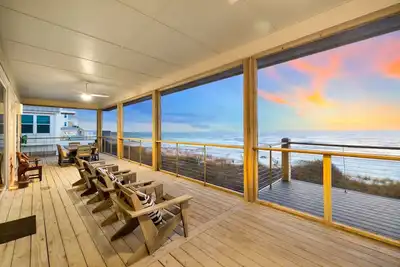 Image de Book Your Fall Stay Today! Gulf Front! Private Pool! State Park Access! Peloton!