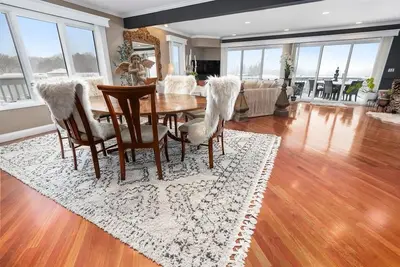 Image de Harbor View - Cinq Chambres Villa, Couchages 12