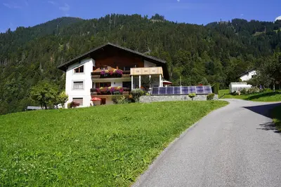 Image de Cozy vacation apartment in a beautiful location in St. Gallenkirch (Montafon)