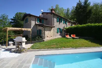 Vacation Home à Pescaglia avec 3 chambres à coucher, 6 couchages