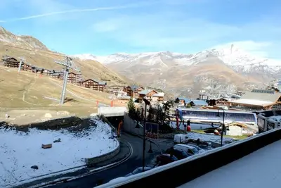 Image de 10m du centre station, 3ème étage, télévision, casier à ski, 16m², Tignes