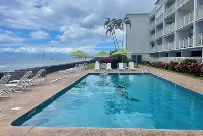 Image de Lahaina Roads Suite 212 - Oceanfront Property gorgeous views- 1 Bed 1 Bath Condo