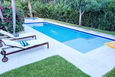 Image de Resort Style Pool Home, 1 mi. to Palm Beach Island