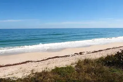 Image de Townhome #5 Beachfront Property -Saltwater Pool-Private Beach- Sleeps 8