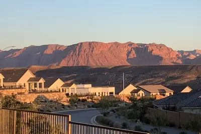 Image de Come See Your Grandkids! /Building?Stay Nearby/Views//Bike/Hike/5 Star! 3/26 0pen