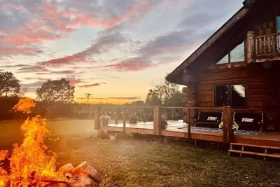 Image de Stunning Log Cabin Getaway at The Hannu Haus