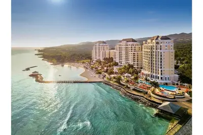 Image de Spectacular 3br 3. 5ba -optional all-inclusive resort high floor beachfront tower