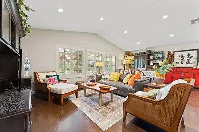 Image de Cozy 3-bedroom house with hardwood flooring