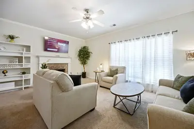 Image de Serene Escape | 3br Home w/ Special Weekday Prices