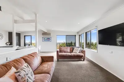 Image de The Beach House | Views & Games Room