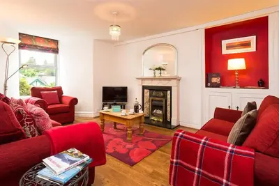 Biskey Steps, family friendly, with a garden in Bowness-On-Windermere