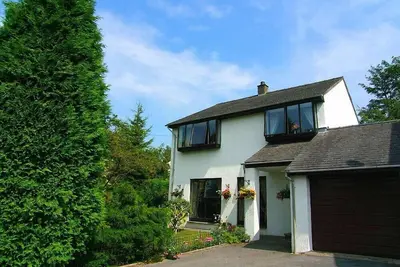 Fairhaven, family friendly, with a garden in Bowness-On-Windermere