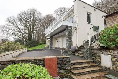 Tanna Hill, pet friendly, with a garden in Bowness-On-Windermere