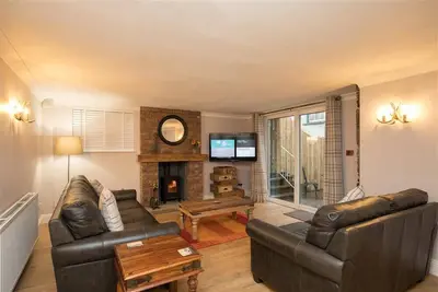 Chapel Hill Cottage, pet friendly, with open fire in Ambleside