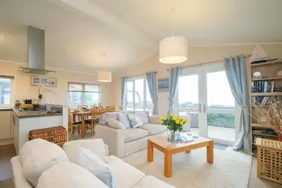 Image de San Remo - sleeps 6 guests in 3 bedrooms