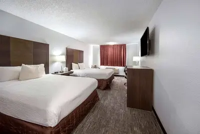 Image de Great Relaxing Overnight Stay! 2 Convenient Units! Near Grants Pass Golf Club!