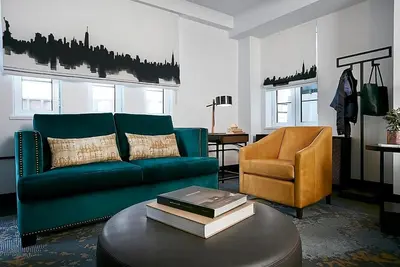 Image de Art-Inspired Oasis in Midtown! Minutes to Grand Central & Empire State Building