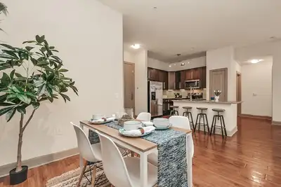 Image de Commuter’s Dream Rental. Supper close to Downtown