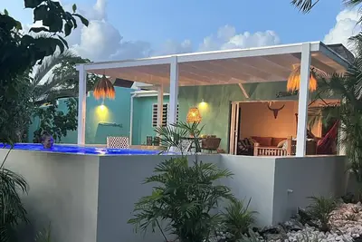 Image de Stylish comfortable home with private pool at walking distance Piscadera Beach