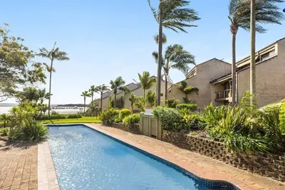 Image de Sunset at The Moorings – Stay 3, Pay 2!