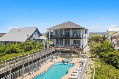 Image de 5br/5ba Home - Oceanfront, Views & More Views, Pool, Spa, Sleeps 10