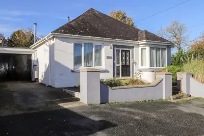 Image de The Croft, pet friendly, with open fire in Newport, Pembrokeshire