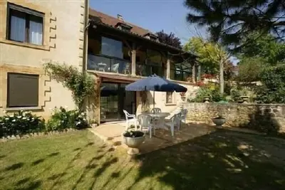 Image de À 5 minutes de Sarlat. Appartement à la campagne pour 4 à 5 personnes