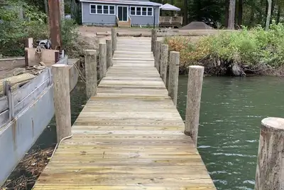 Image de Restful River House-private dock- on a golf course-5 mins to downtown Kilmarnock