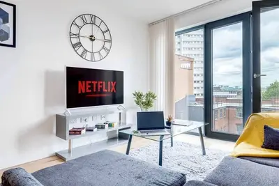 Apollo Luxury - Netflix - Fast Wifi