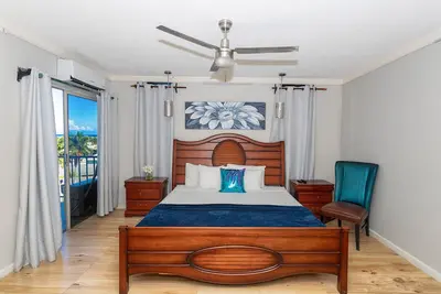 Image de Central Sea View Modern Studio