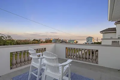 Image de Bella Villa Guest Suite - Amazing Location, Bay Access!